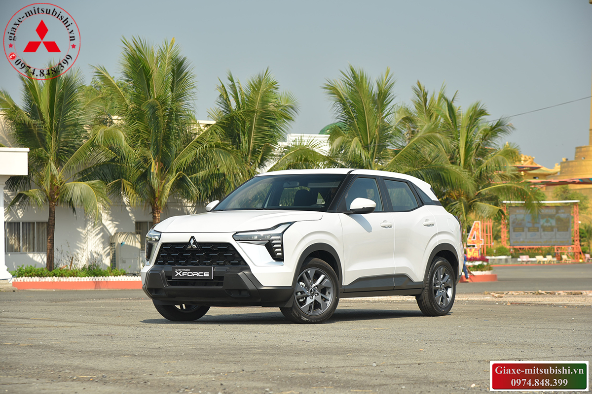 Xe Mitsubishi Xforce GLX màu trắng