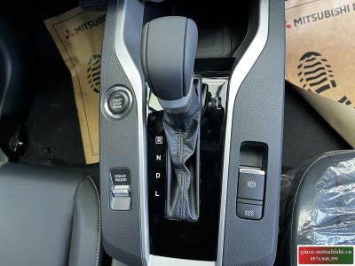 MITSUBISHI XFORCE PREMIUM 2026