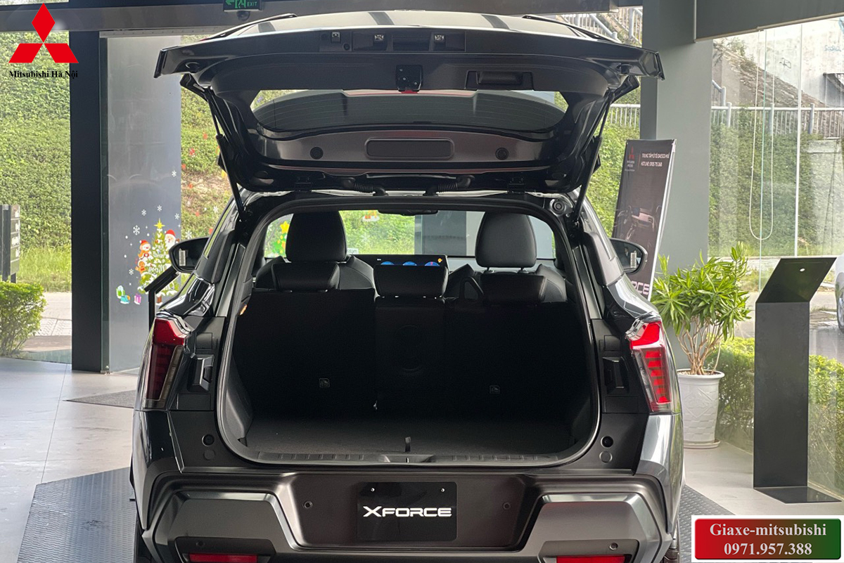 Cốp để đồ xe Mitsubishi Xforce