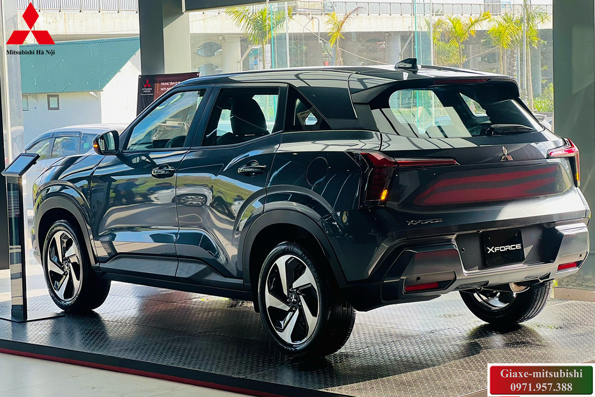 xe mitsubishi Xforce màu xám xanh