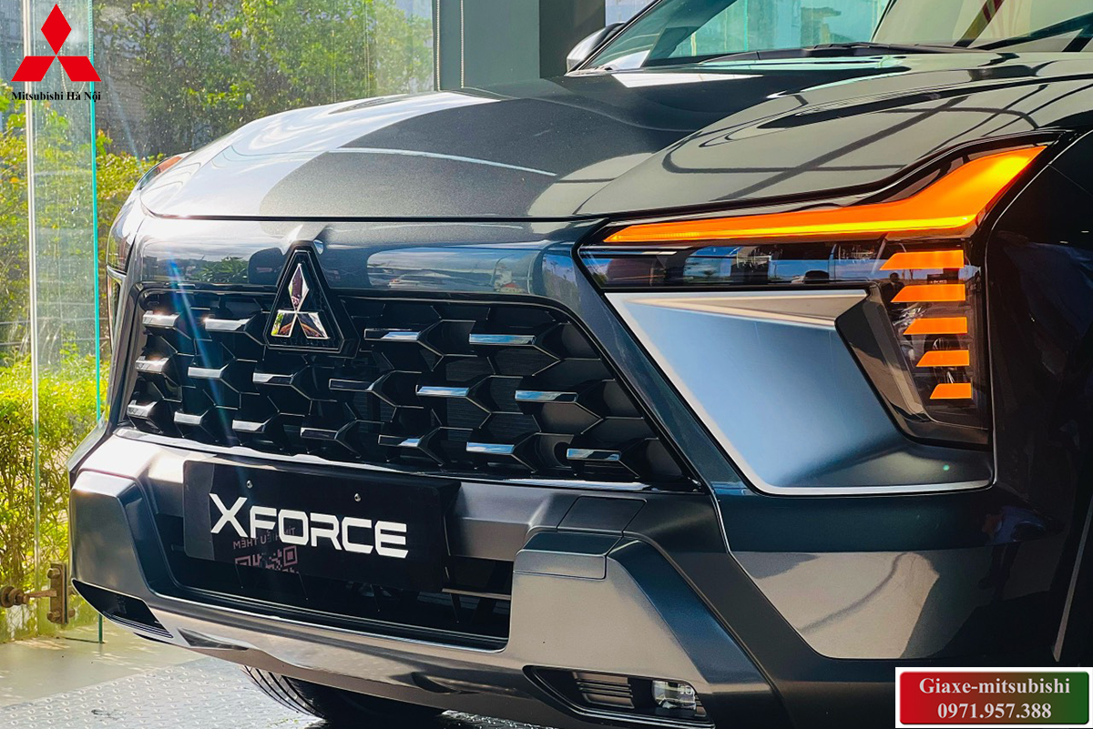 Đầu xe Xe Mitsubishi Xforce Premium màu xám xanh