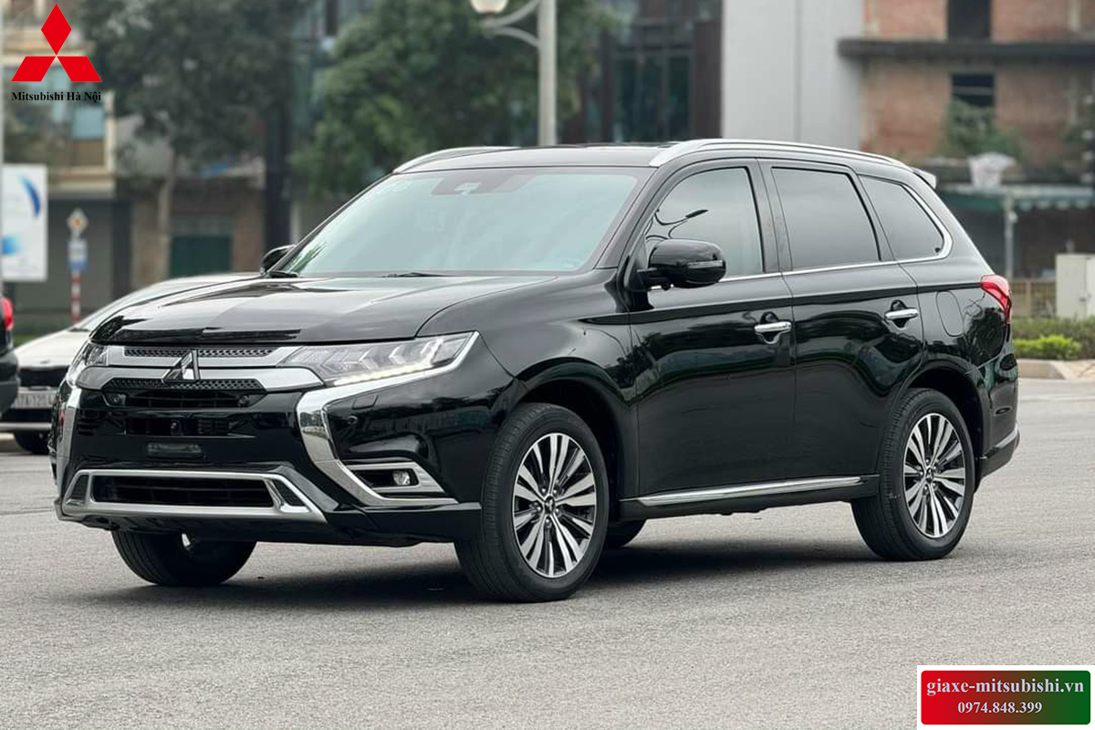 Xe Mitsubishi Outlander 2024 Premium màu đen