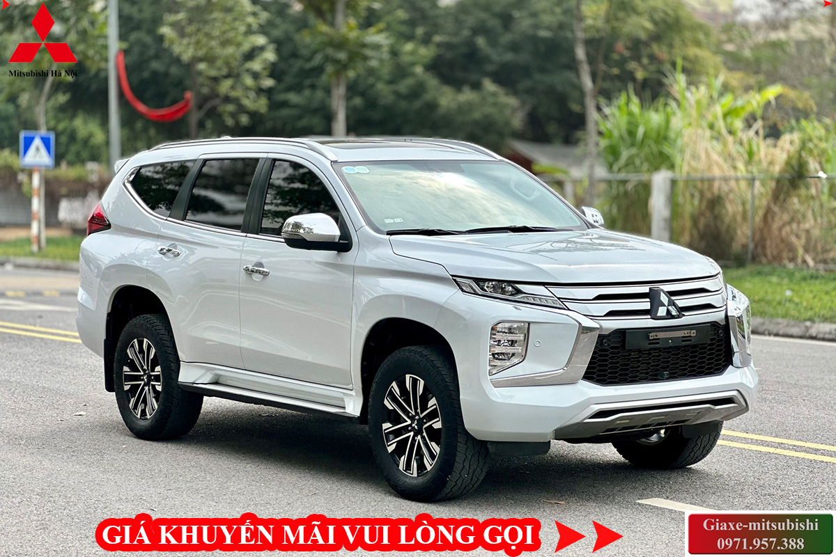 Mitsubishi Pajero Sport 2024 màu trắng
