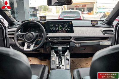 MITSUBISHI XFORCE EXCEED 2025