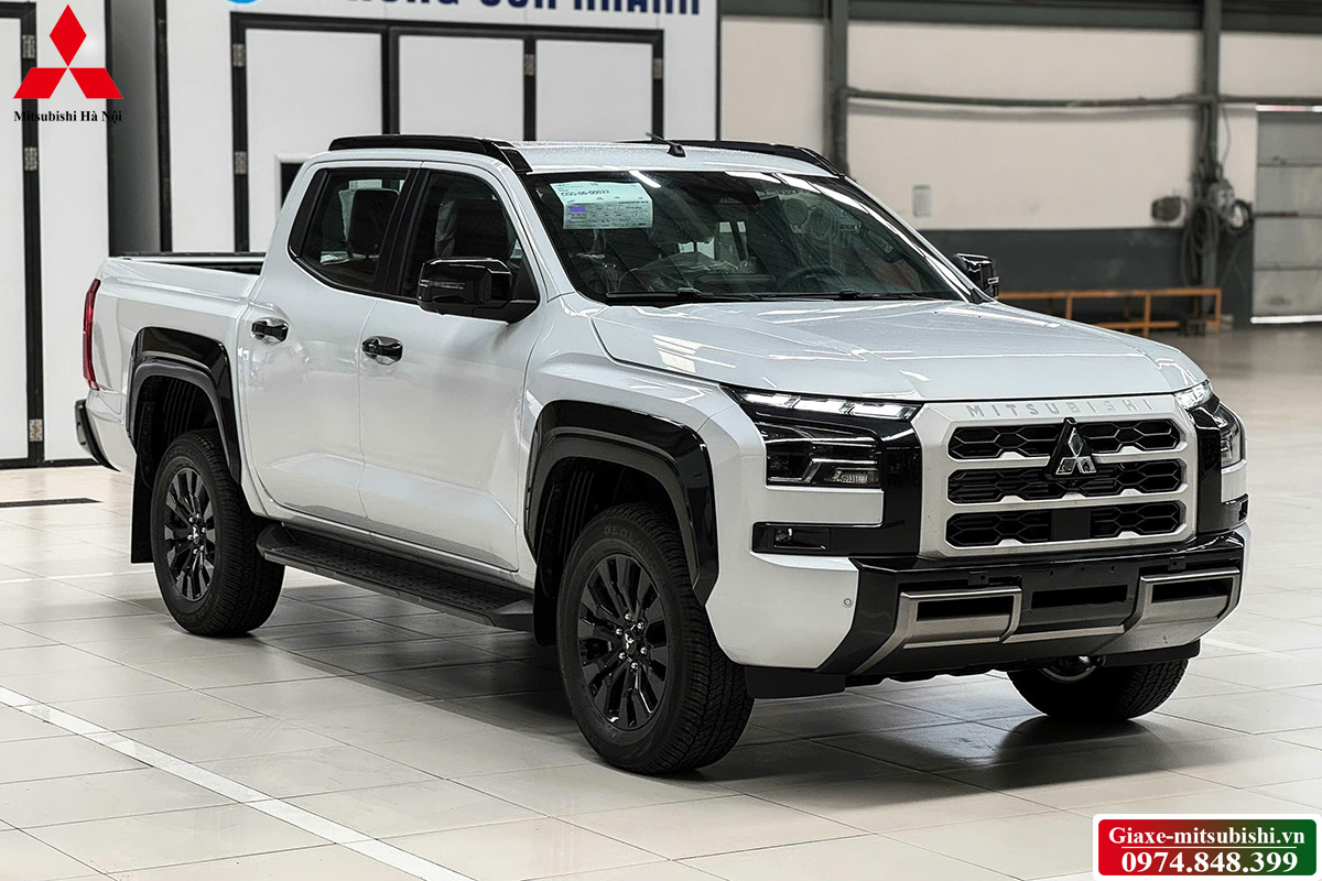 xe bán tải Mitsubishi Triton 2wd AT Premium