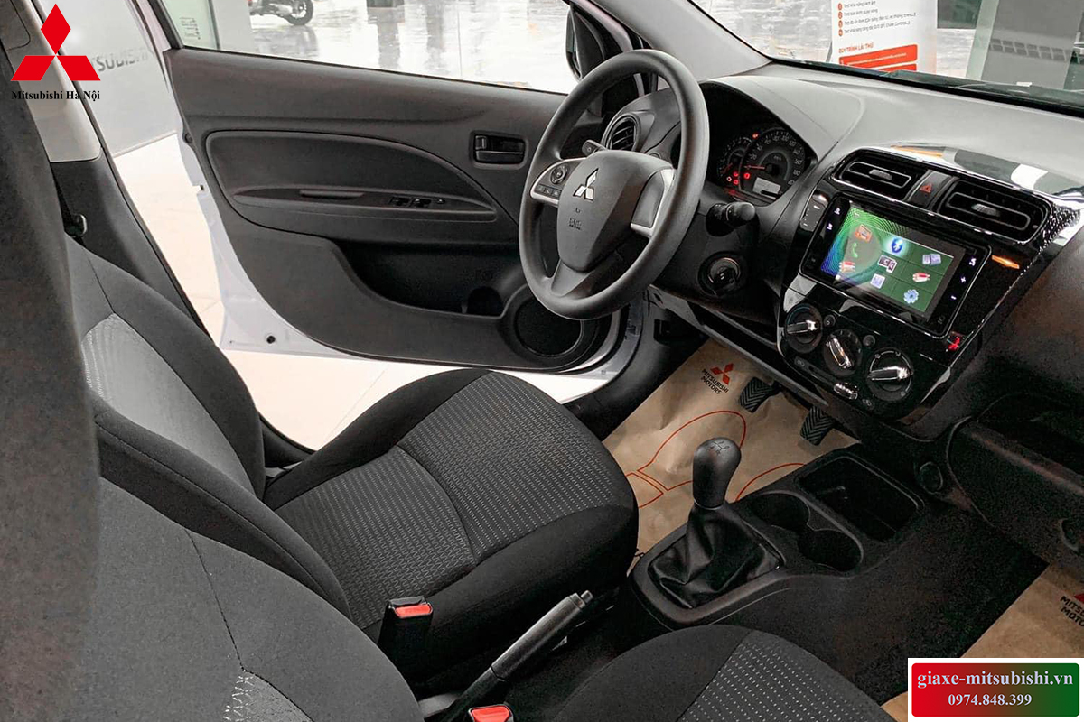 Nội thất mitsubishi Attrage 2024 số sàn màu xám xanh