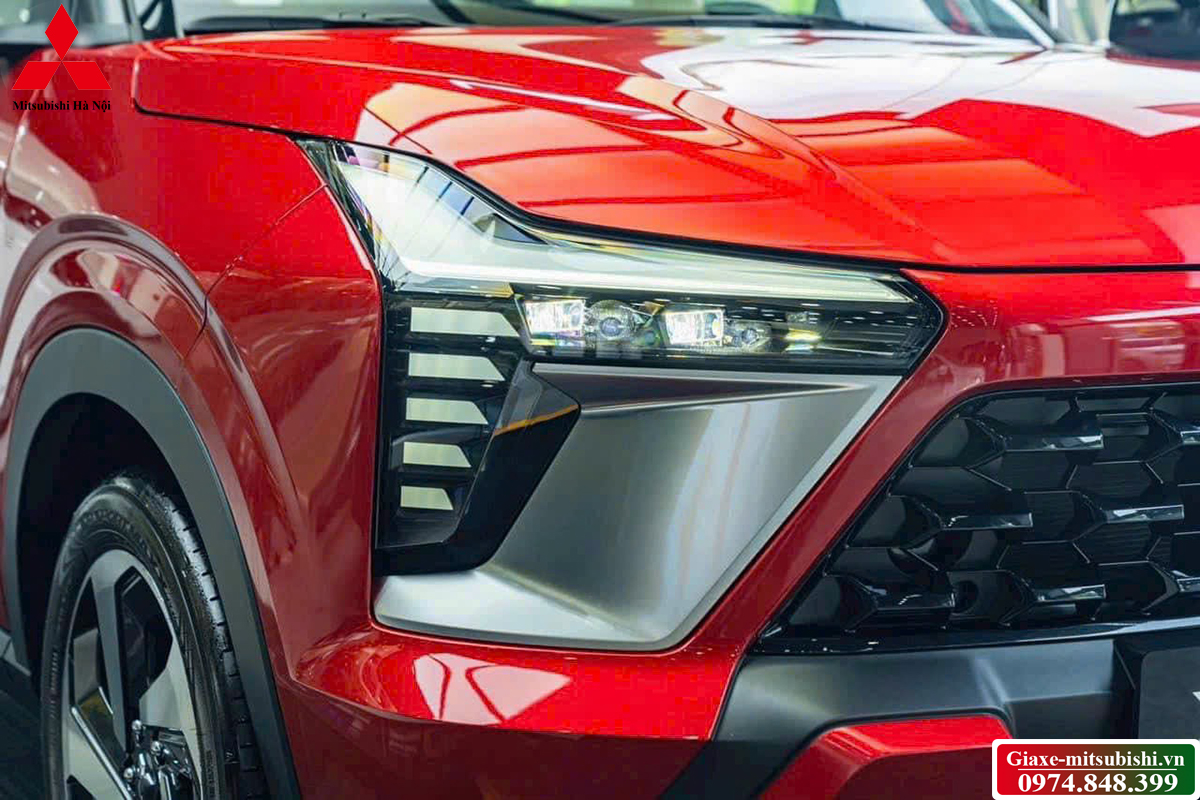 Đèn chiếu sáng phía trước của xe Mitsubishi Xforce Ultimate