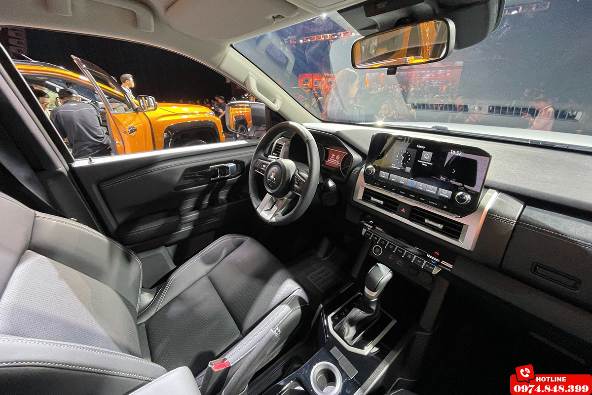 Nội thất bán tải Triton 2wd premium