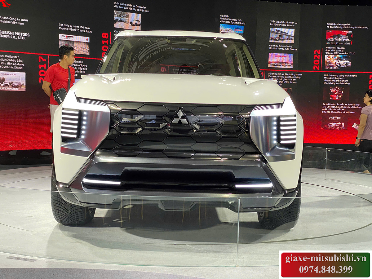 Đầu xe Mitsubishi destinator DST
