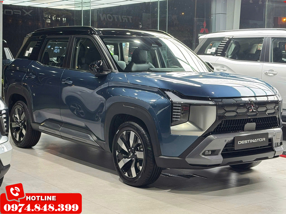 Mitsubishi Destinator Premium màu xanh