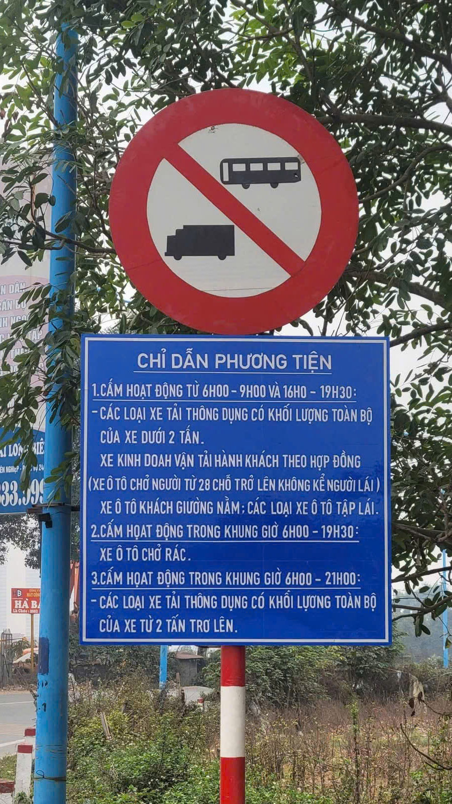 Biển báo cấm xe tải, xe khách vào nội thành Hà Nội