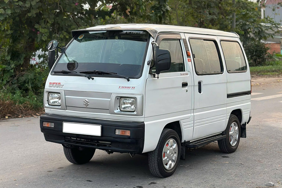 xe tải van suzuki blind van - chiếc xe su cóc vào phố cấm Hà Nội không cần giấy phép